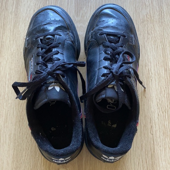 ❤️SOLD❤️ Adidas Classic Lace Up Shoes Black/ Red Leather US 6 Pre Owned EC - Picture 6 of 8